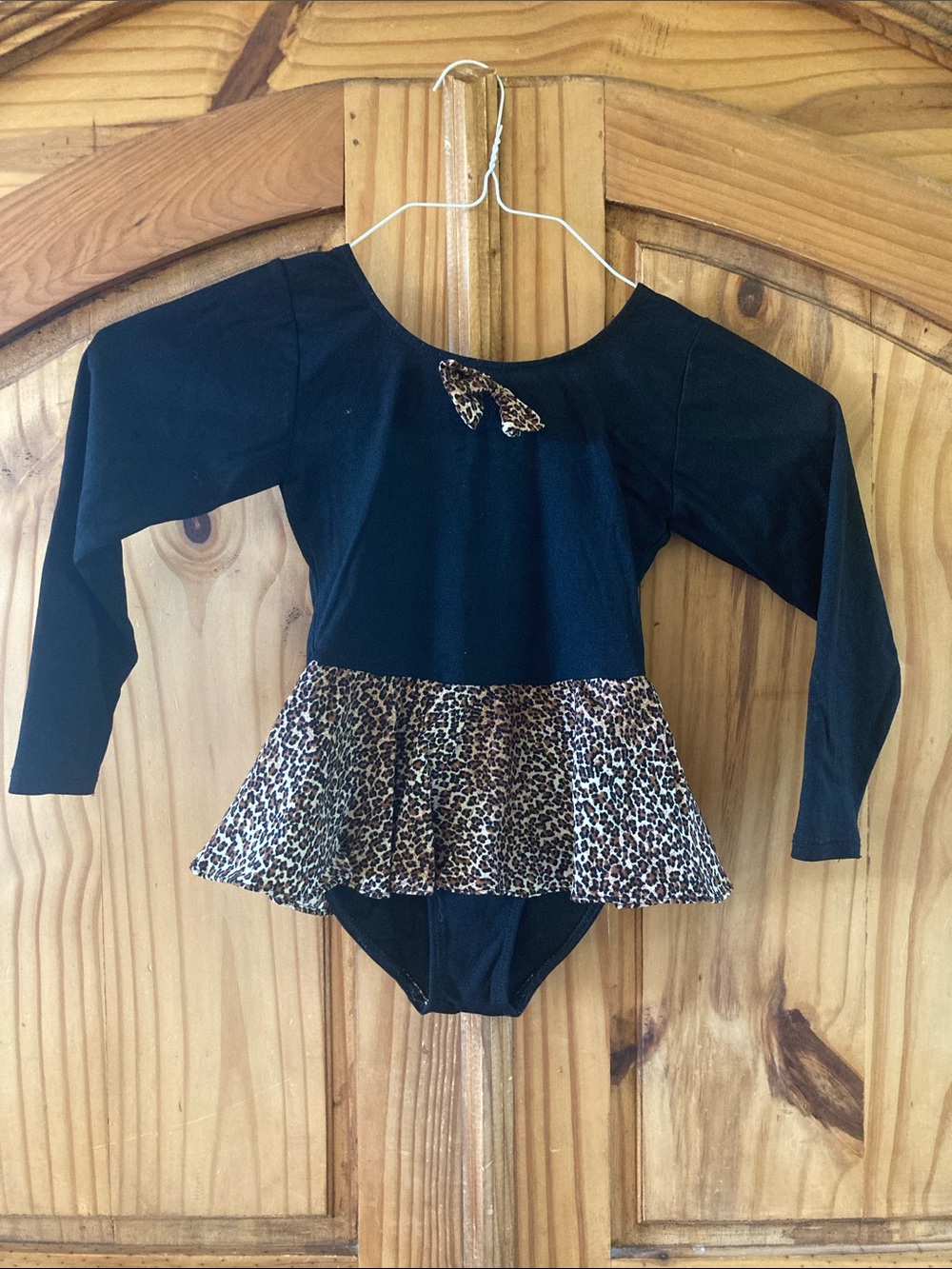 Girls black brown cheetah short sleeve leotard dance dress size 6/7